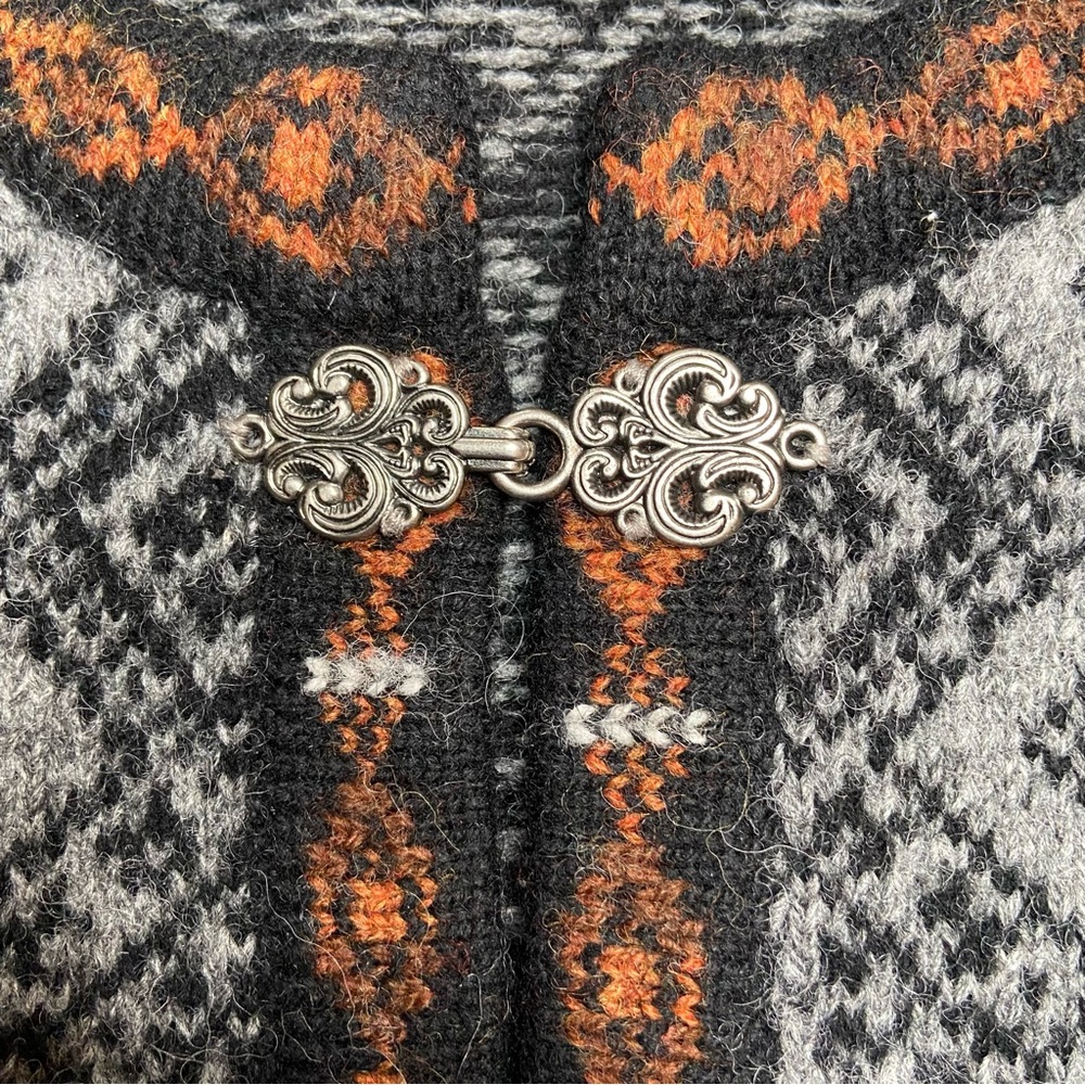 Carroll Reed 100% Wool Cardigan Sweater - Picture 4 of 8